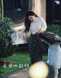 ��ɫ����